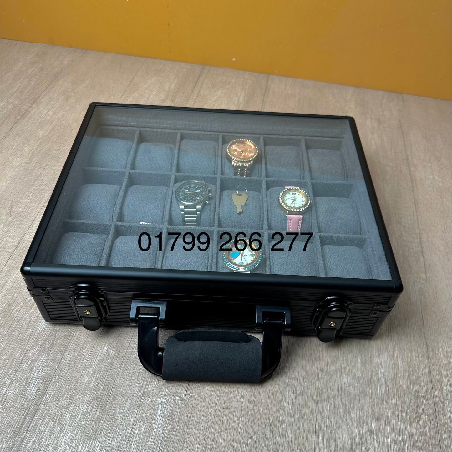 18 Slots Aluminium Watch Organizer Box Dark Green High Materials Top Glass Window