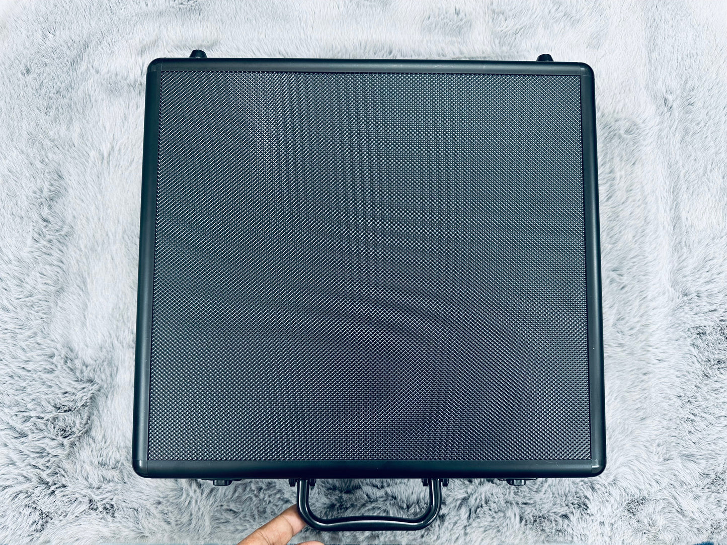 18 slot Aluminium made full black color watch box