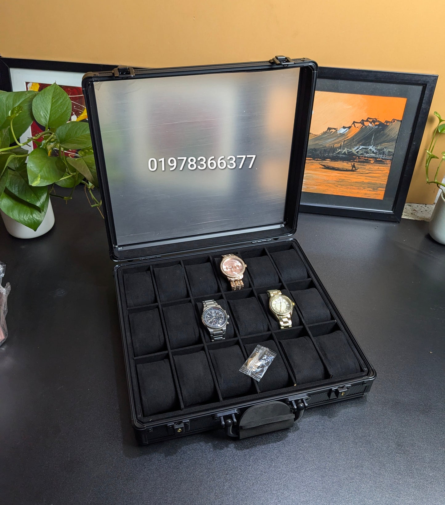 18 Slots Aluminium Watch Organizer Box Dark Green High Materials Top Glass Window