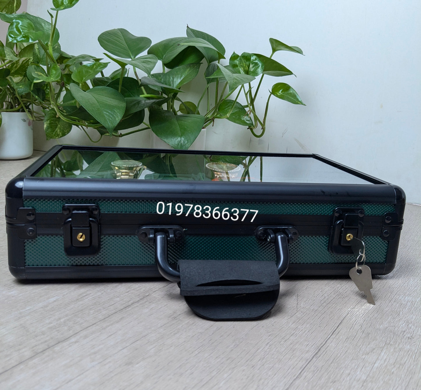 12 slot Aluminium made key system watch box